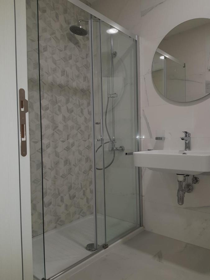 Apartman Vivo City Central Podgorica Exteriör bild